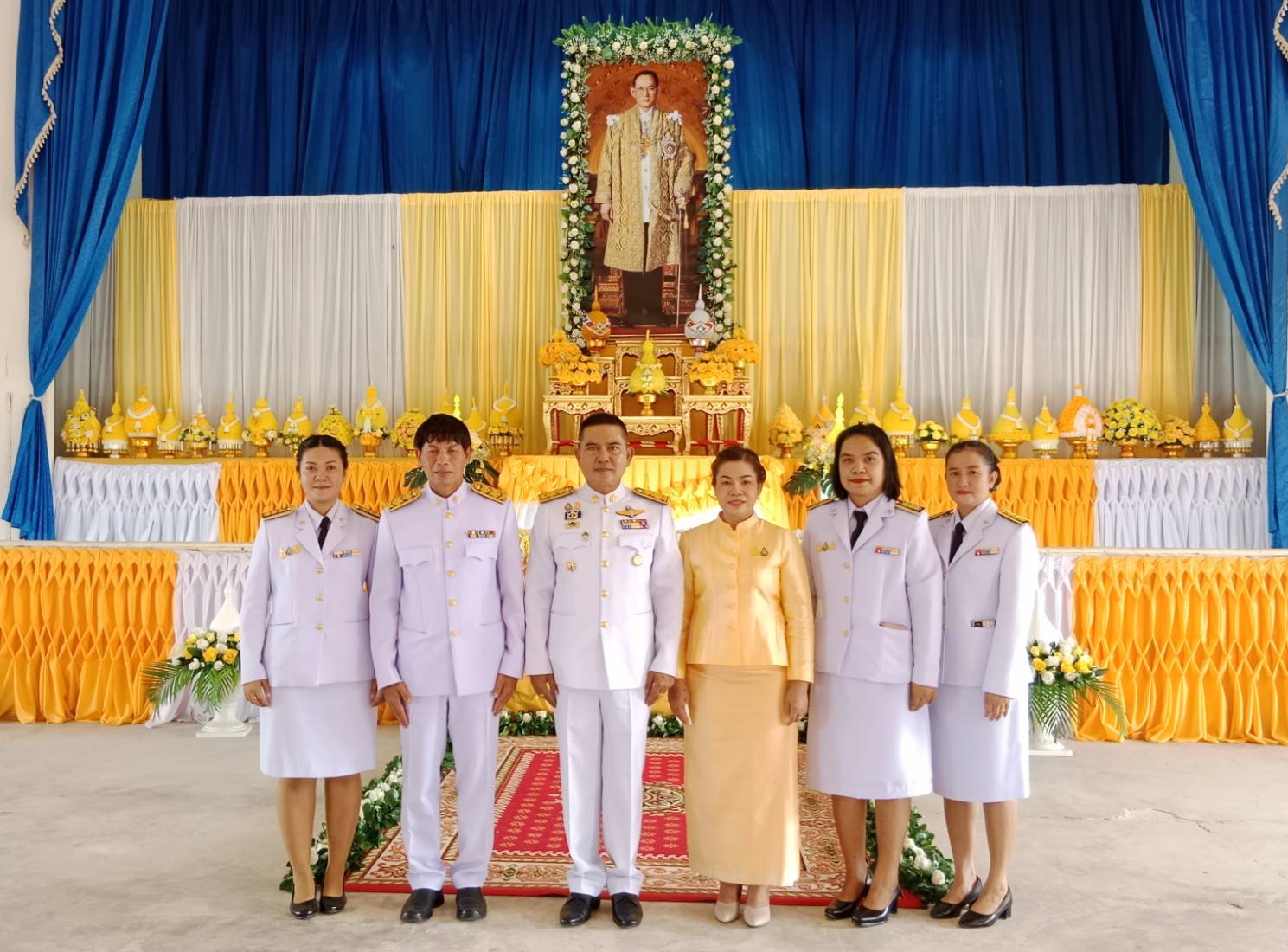 วันคล้ายวันพระบรมราชสมภพ  พระบาทสมเด็จพระบรมชนกาธิเบศร มหาภูมิพลอดุลยเดชมหาราช 